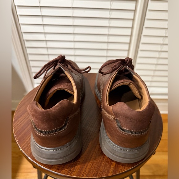 Clarks Men\'s Dark Brown Leather Oxfords! Size 11! Best Offer Accepted! ? main image 7